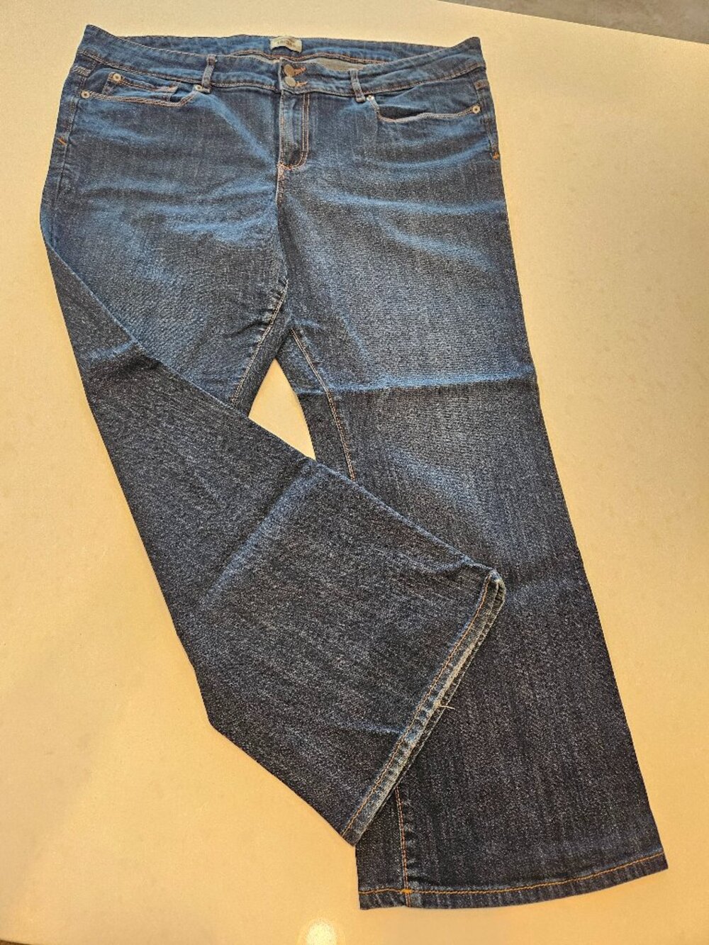 Gap Jeans Essential Bootcut Style - Mid Rinse Blue - Size 34R